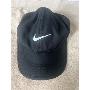 Nike Featherlight Hat